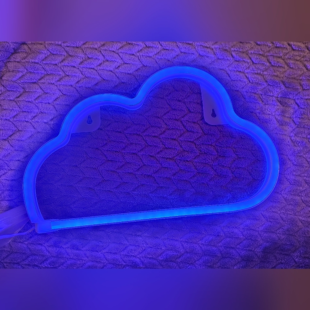 Blue Cloud Light USB Or Battery